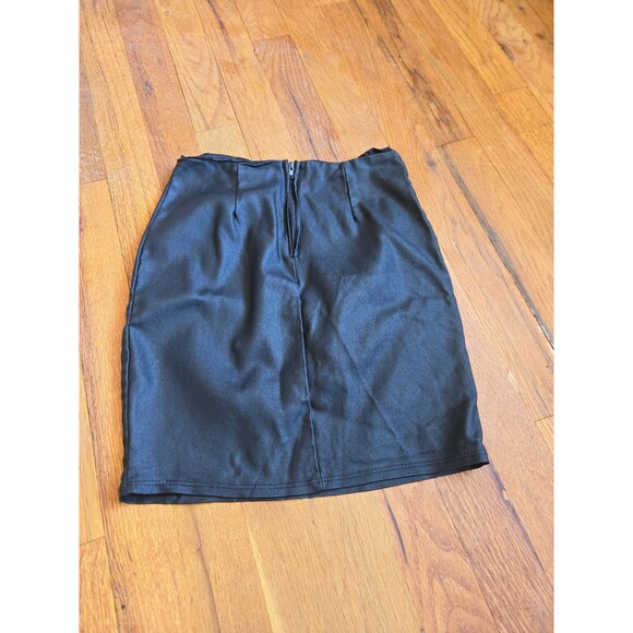 Windsor ring the alarm mini faux leather skirt small - Picture 5 of 6